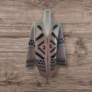 T Tahari Cream and Black Geometric Cardigan Sweater